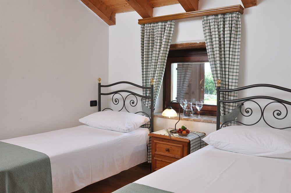 Casa Romantica La Parenzana Buje Esterno foto